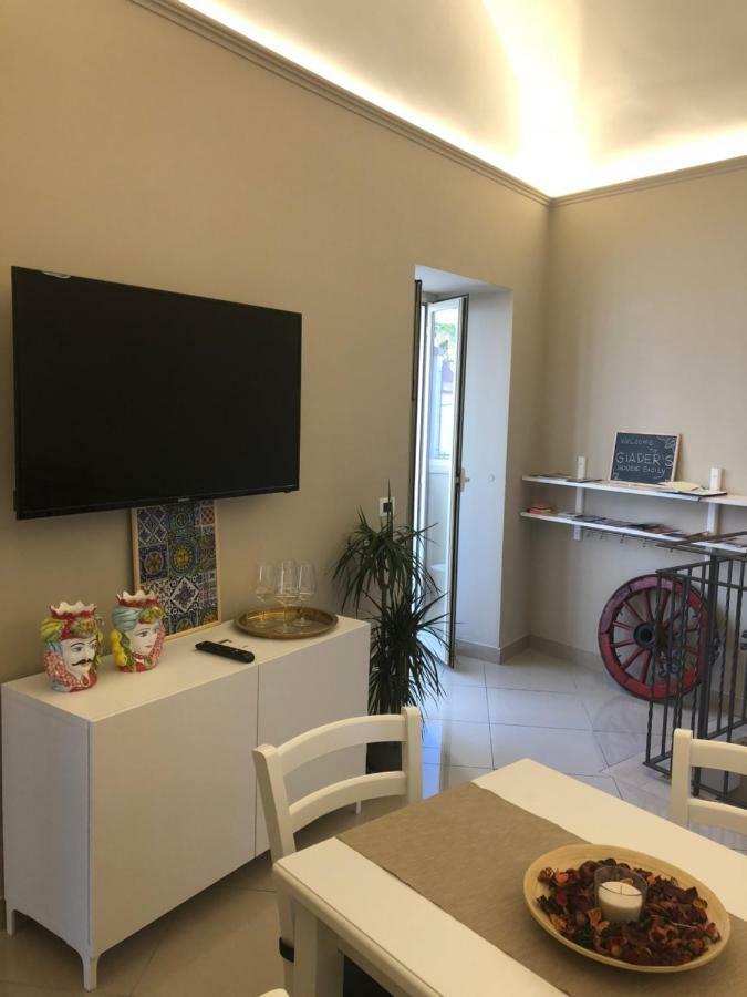Giader'S House - Free Parking Apartment Catania Luaran gambar