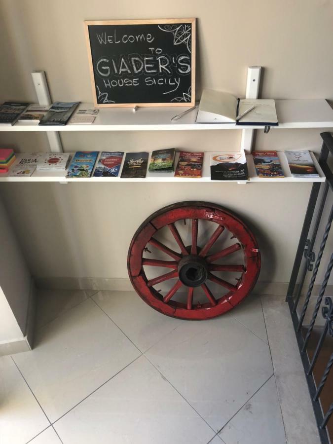 Giader'S House - Free Parking Apartment Catania Luaran gambar